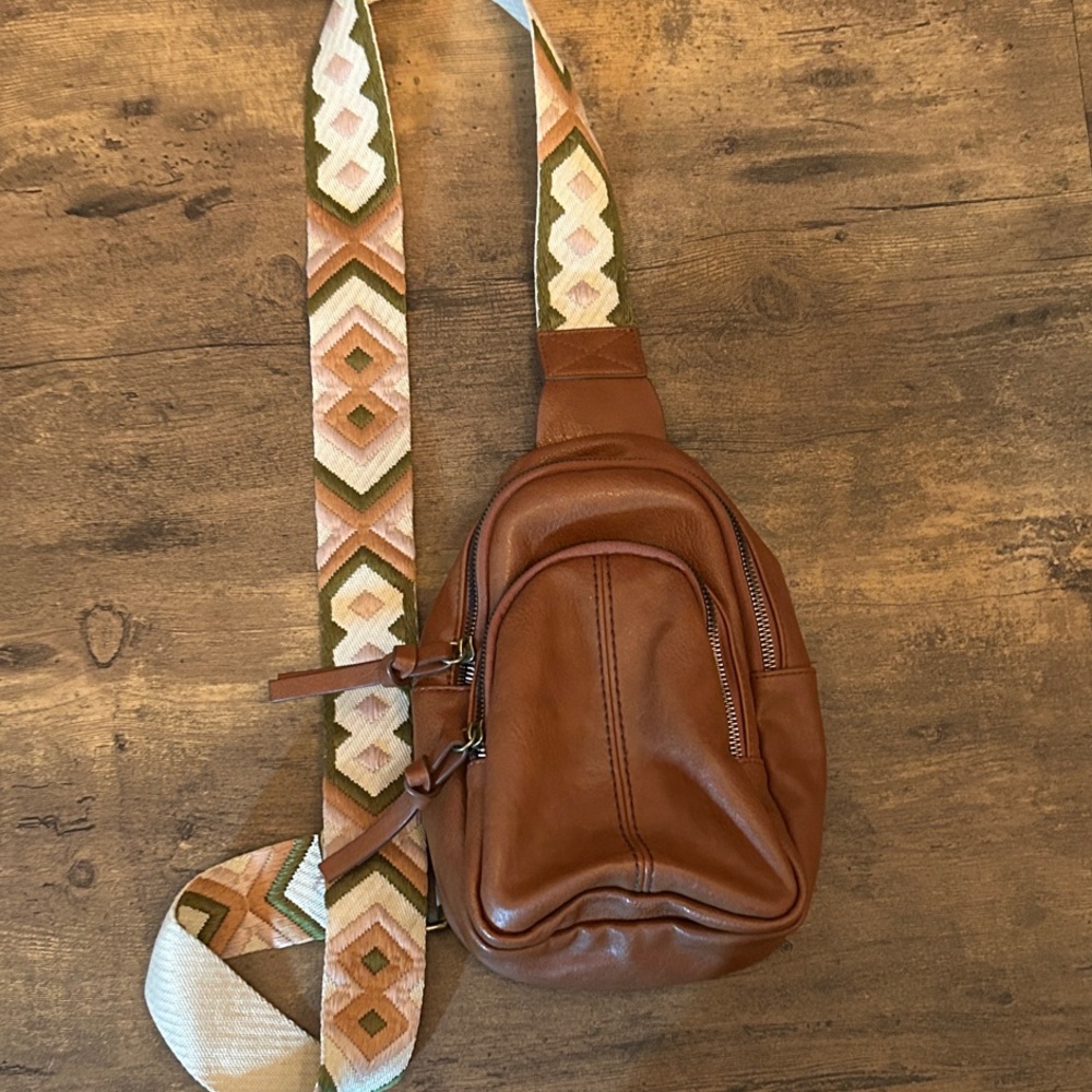 Bohemian leather backpack with adjustable canvas strap - Picture 2 of 8